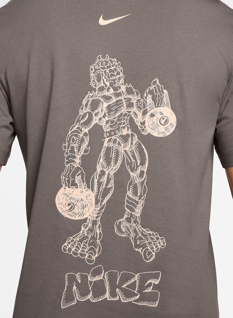 Nike Iykyk Fitness T-Shirt - Image 3